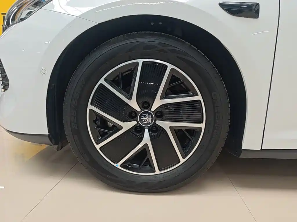 BYD Qin L — миниатюра 23