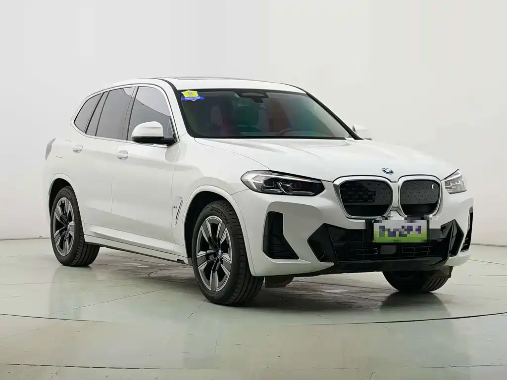 BMW iX3 — миниатюра 2