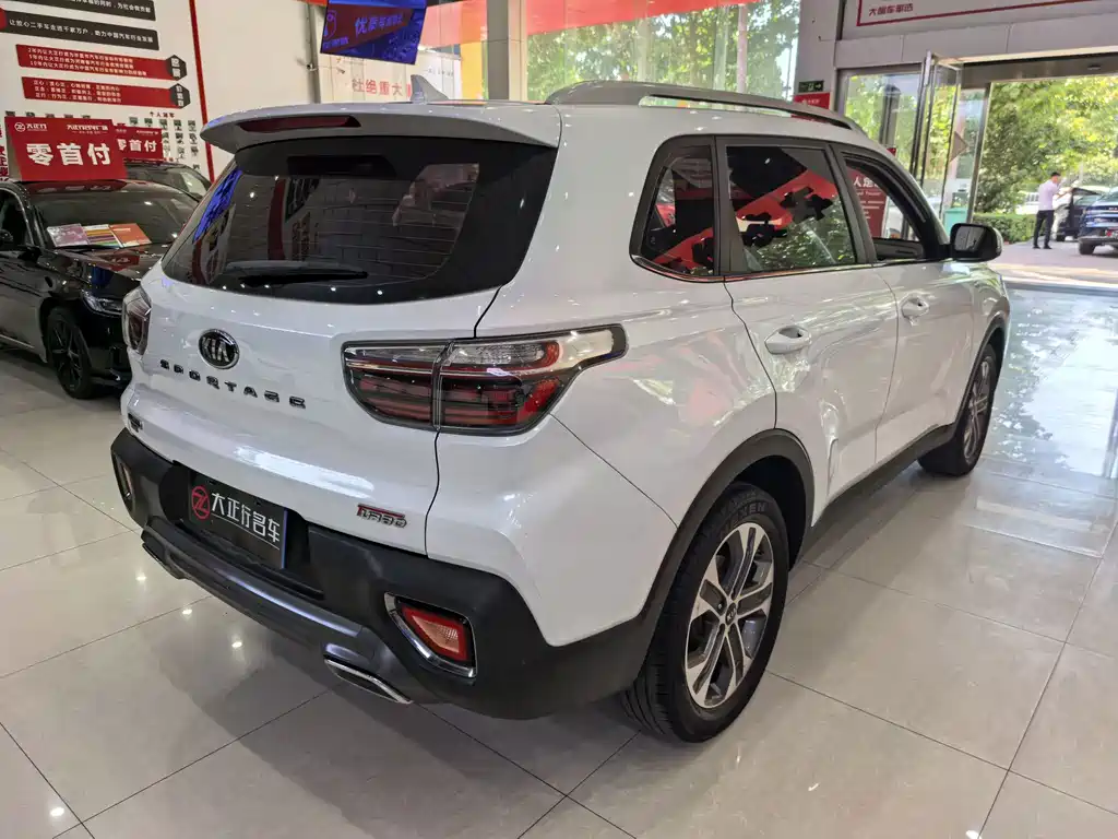 Kia Sportage — миниатюра 9