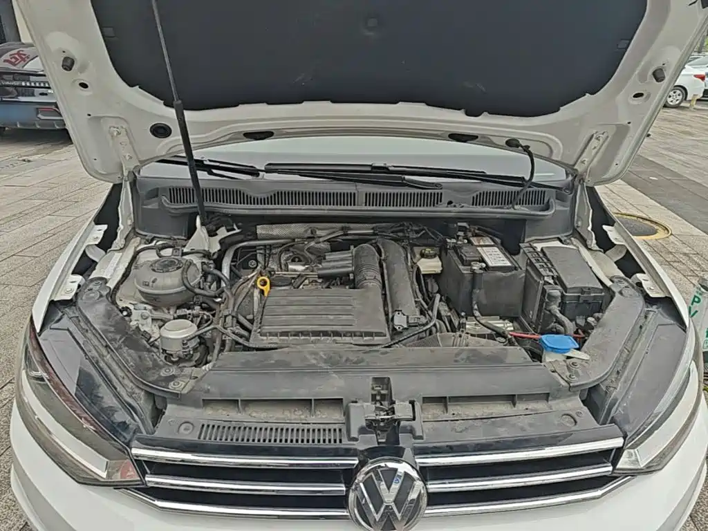 Volkswagen Touran — миниатюра 20