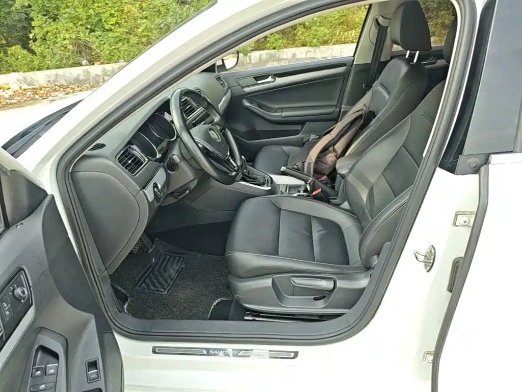 Volkswagen Sagitar — миниатюра 15