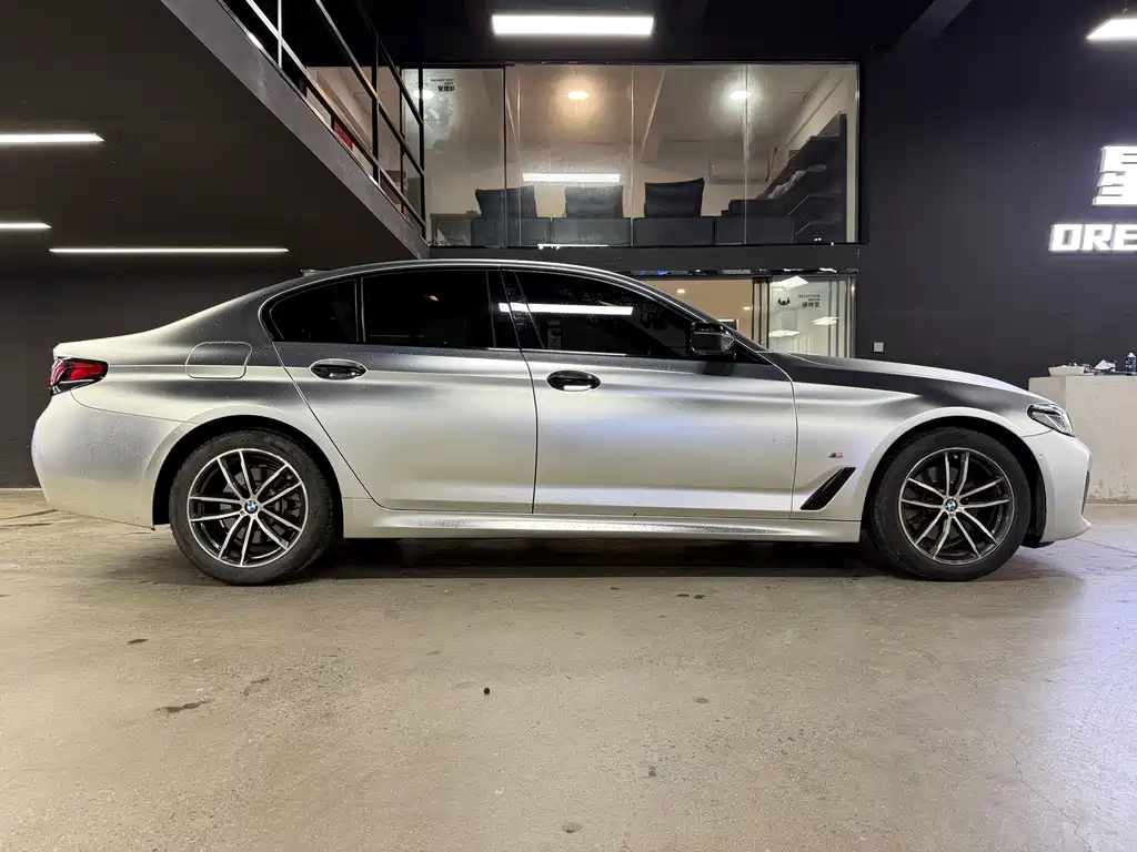 BMW 5 Series (Import) — миниатюра 10