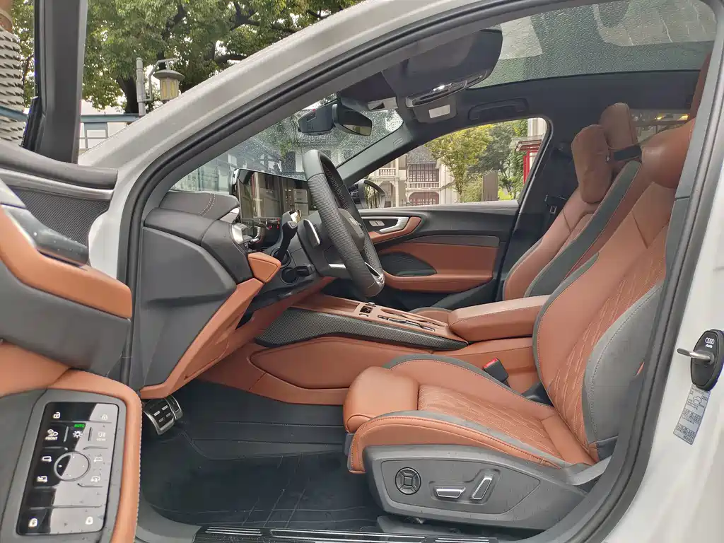 Audi A5L — миниатюра 10
