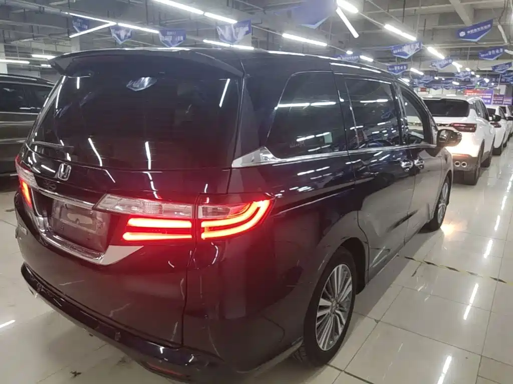 Honda Odyssey — миниатюра 7