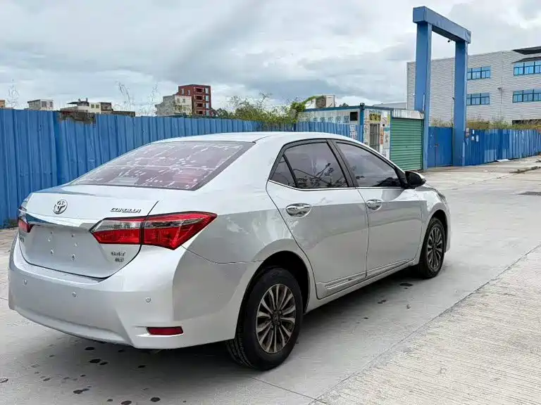 Toyota Corolla — миниатюра 4