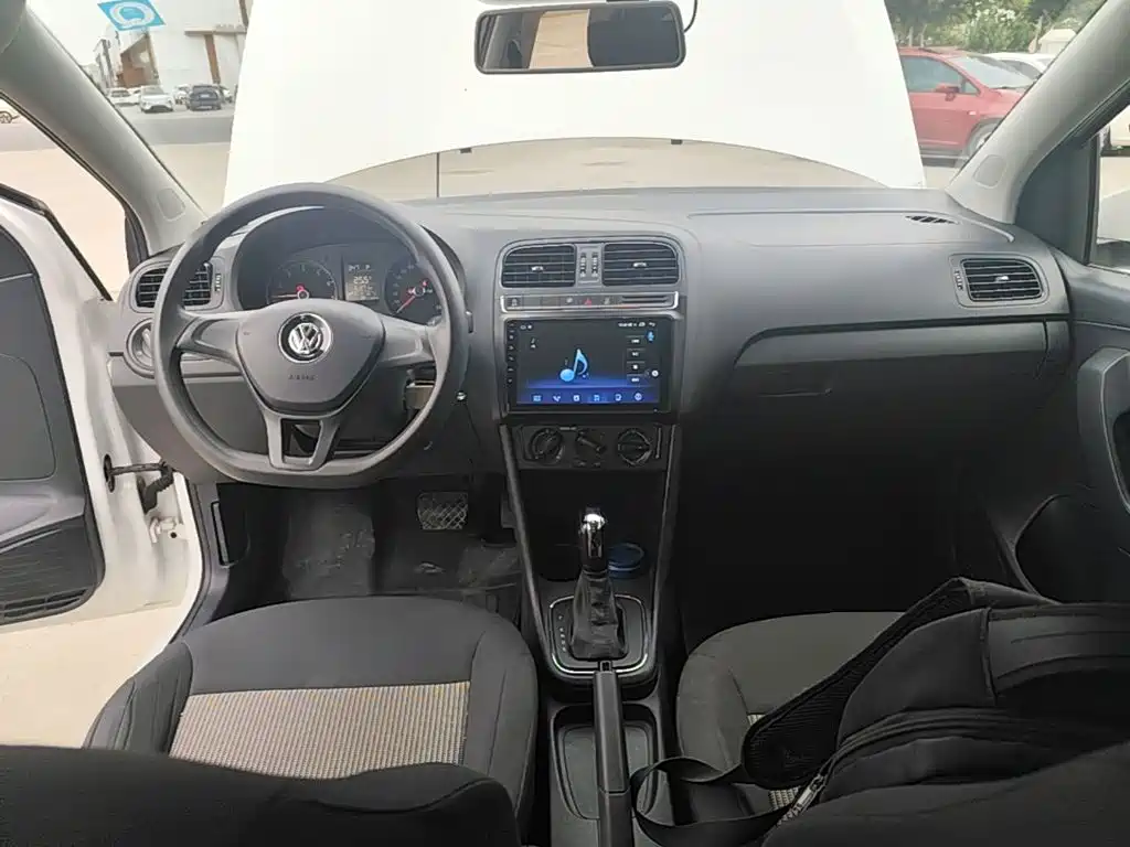 Volkswagen Polo — миниатюра 10