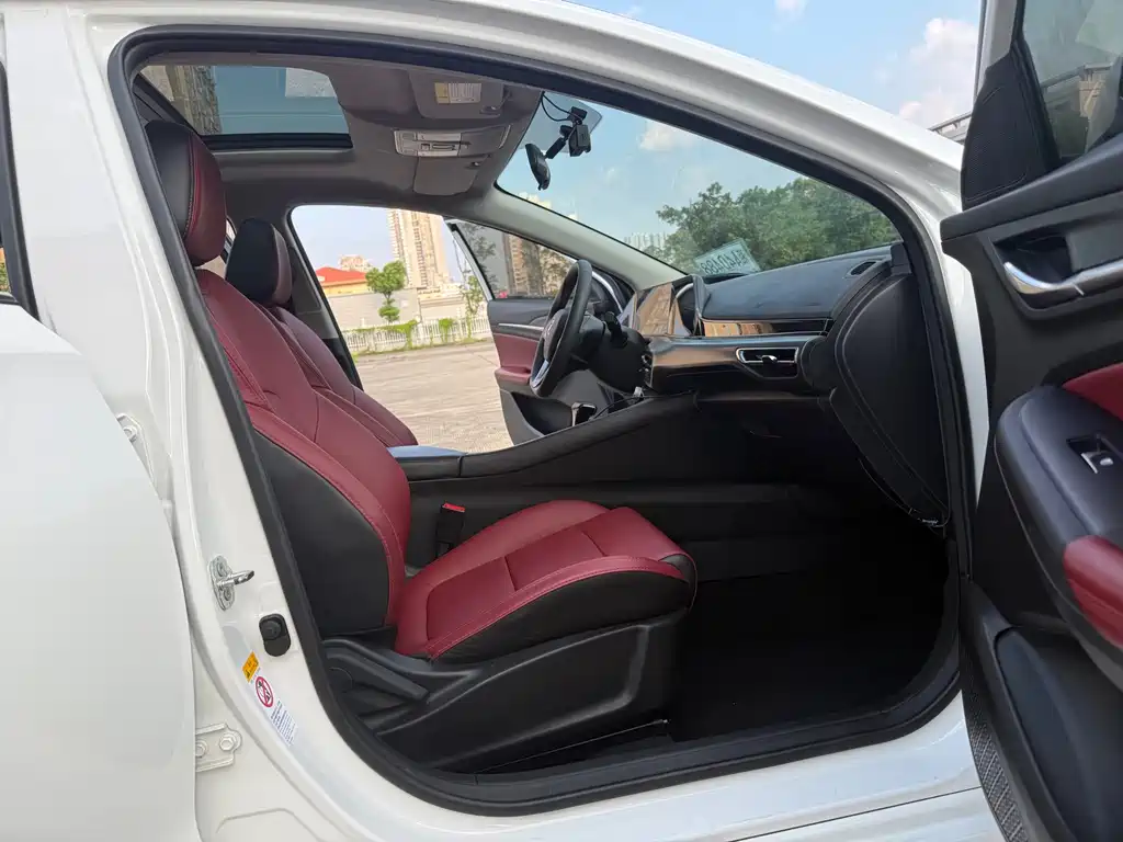 Changan Eado — миниатюра 9