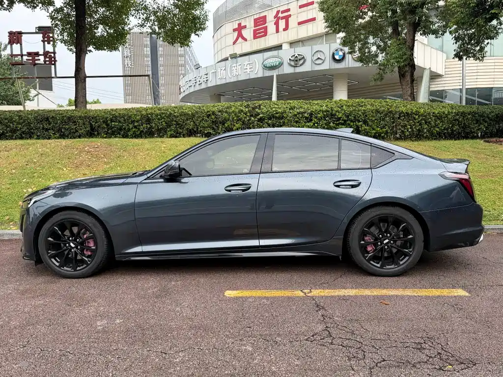 Cadillac CT5 — миниатюра 3