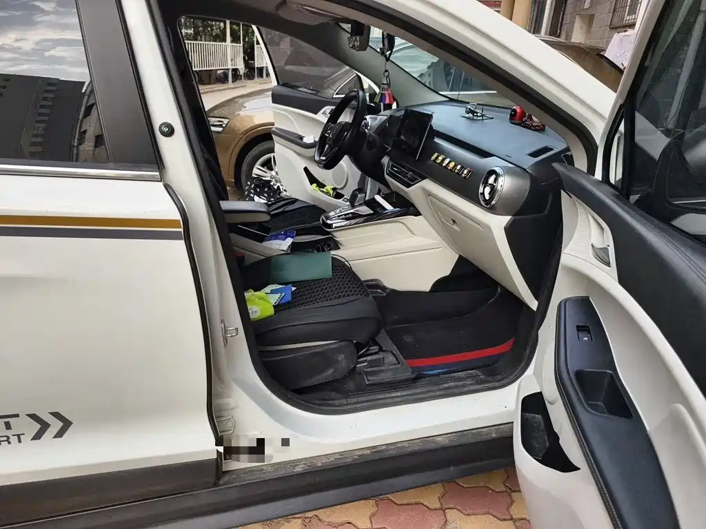 BYD Yuan Pro — миниатюра 19