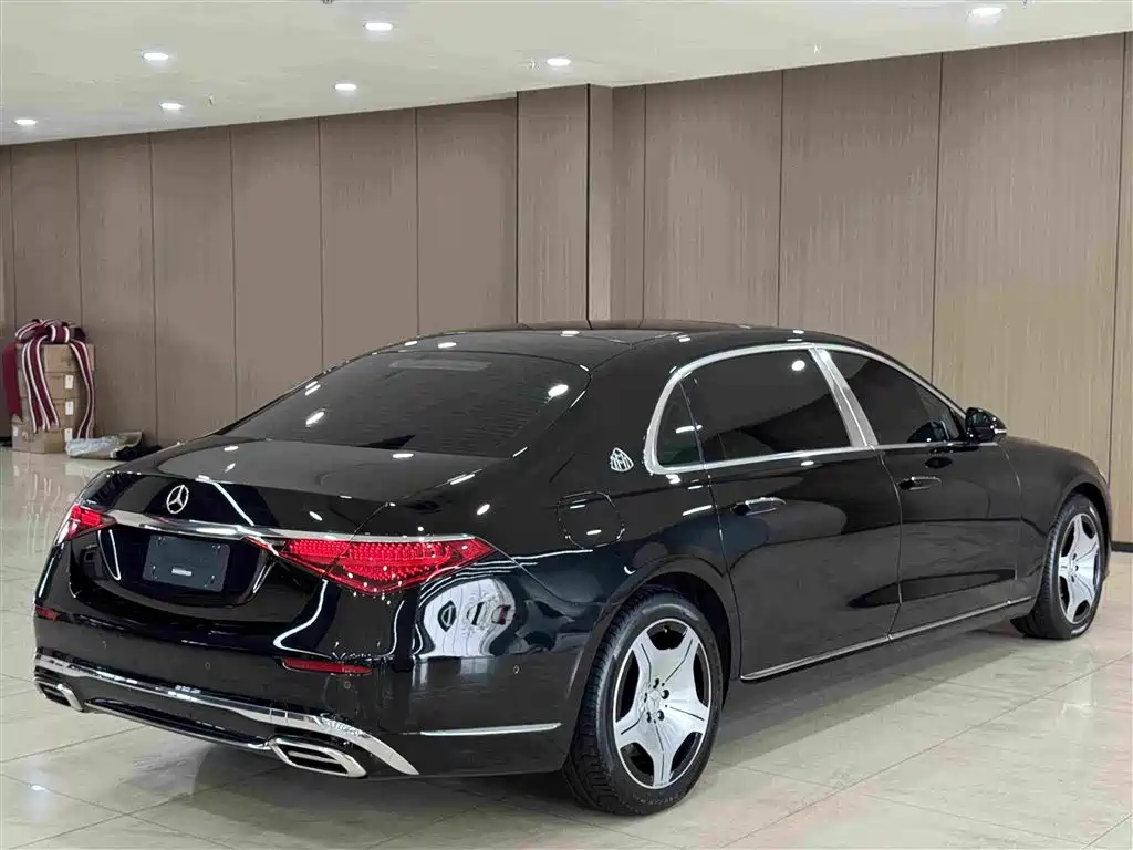 Mercedes-Benz S-Class — миниатюра 6