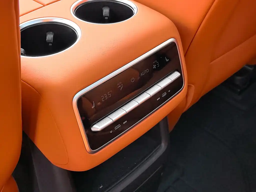 Li Auto Li L8 — миниатюра 15
