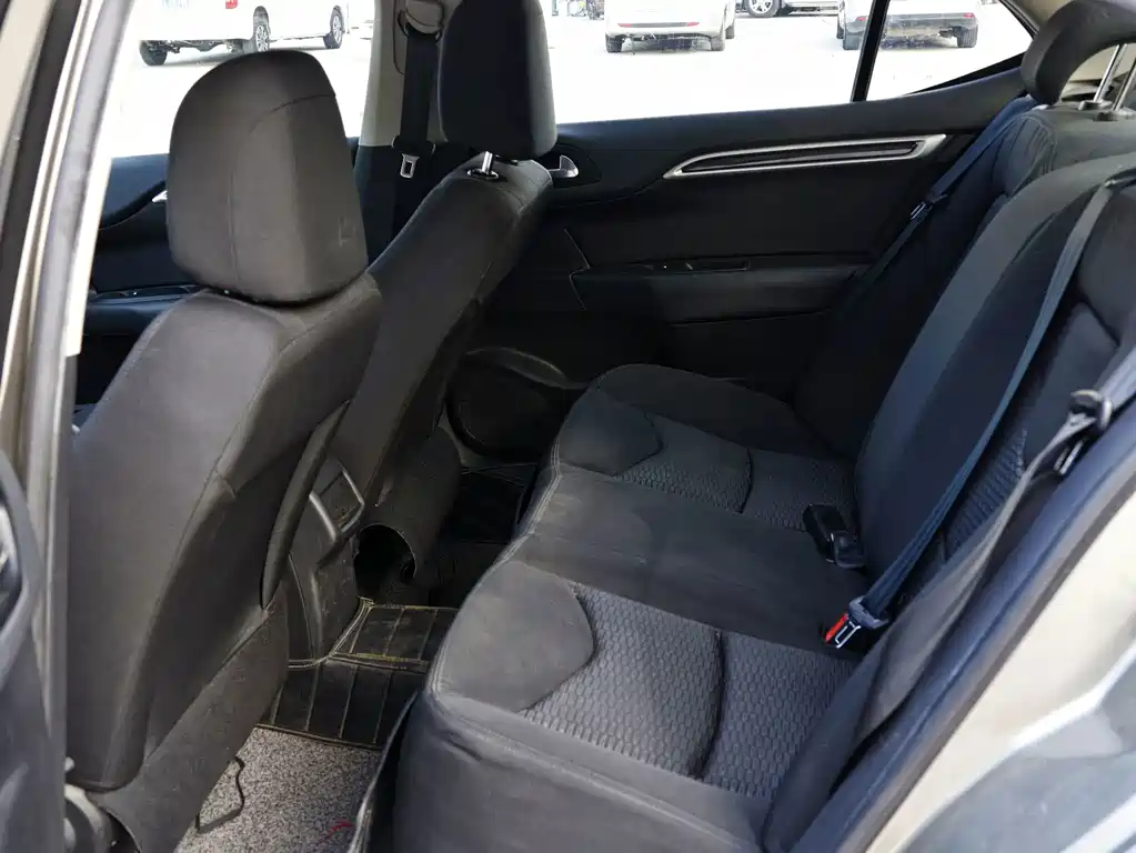 Citroen C4L — миниатюра 8