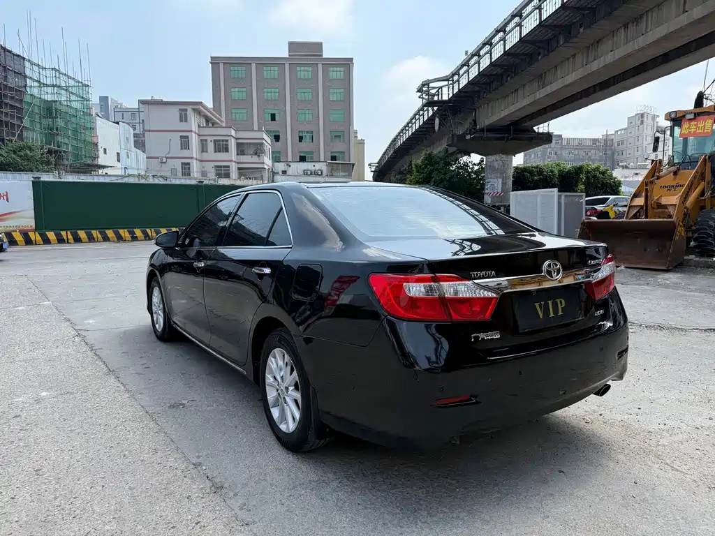 Toyota Camry — миниатюра 24
