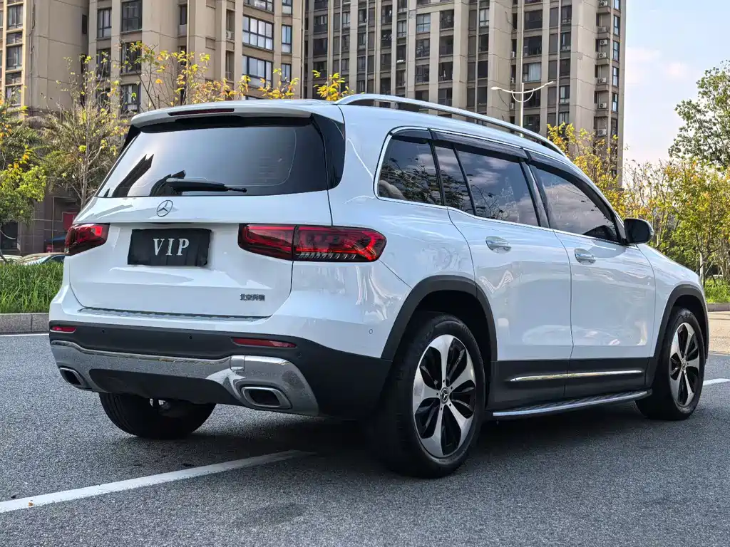 Mercedes-Benz GLB — миниатюра 7