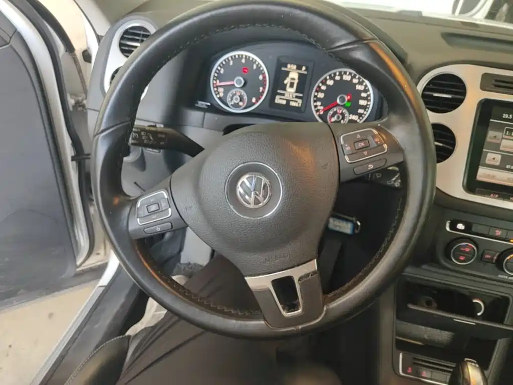 Volkswagen Tiguan — миниатюра 11