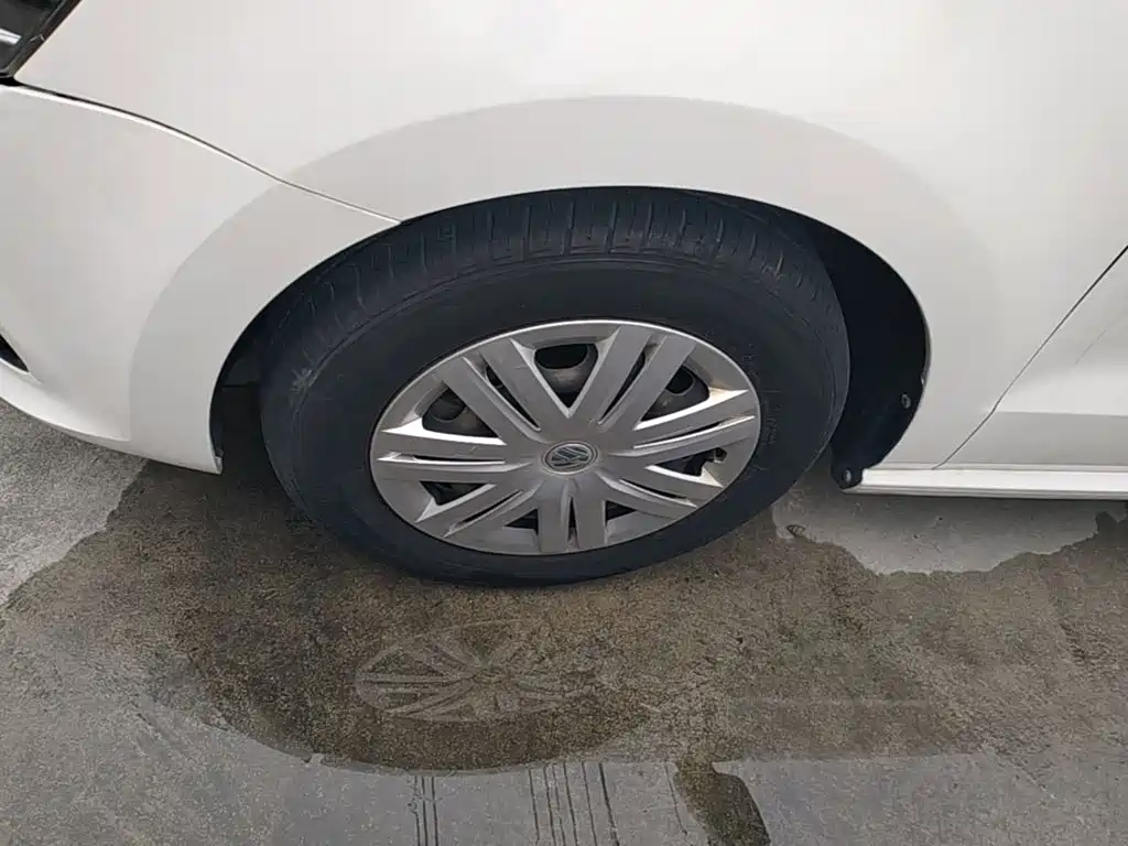Volkswagen Polo — миниатюра 23