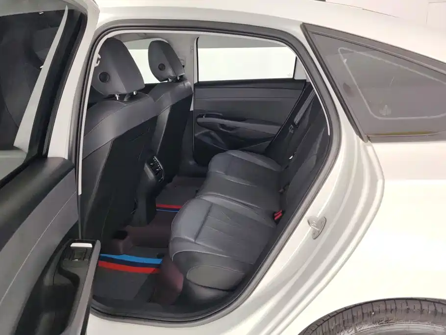 Volkswagen Lavida — миниатюра 11