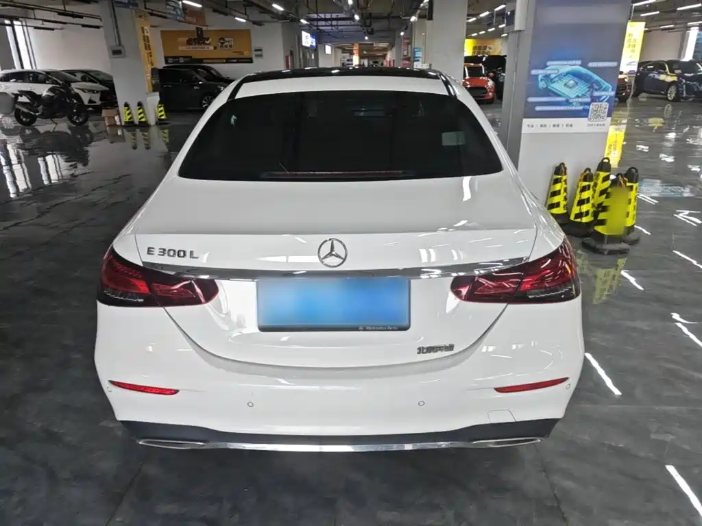 Mercedes-Benz E-Class 2021 — фото 5