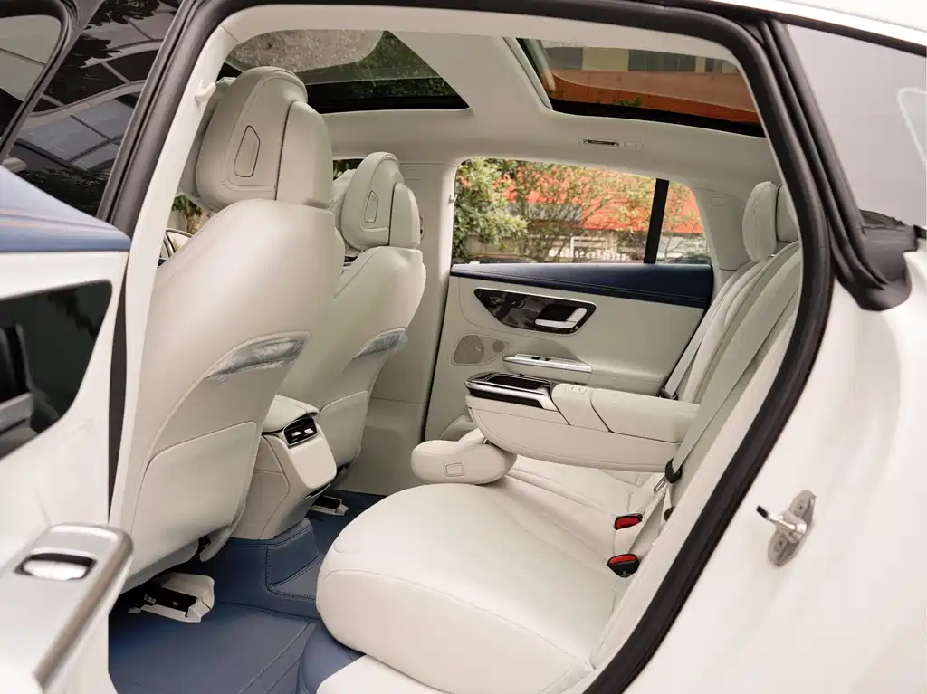 Mercedes-Benz EQE — миниатюра 12