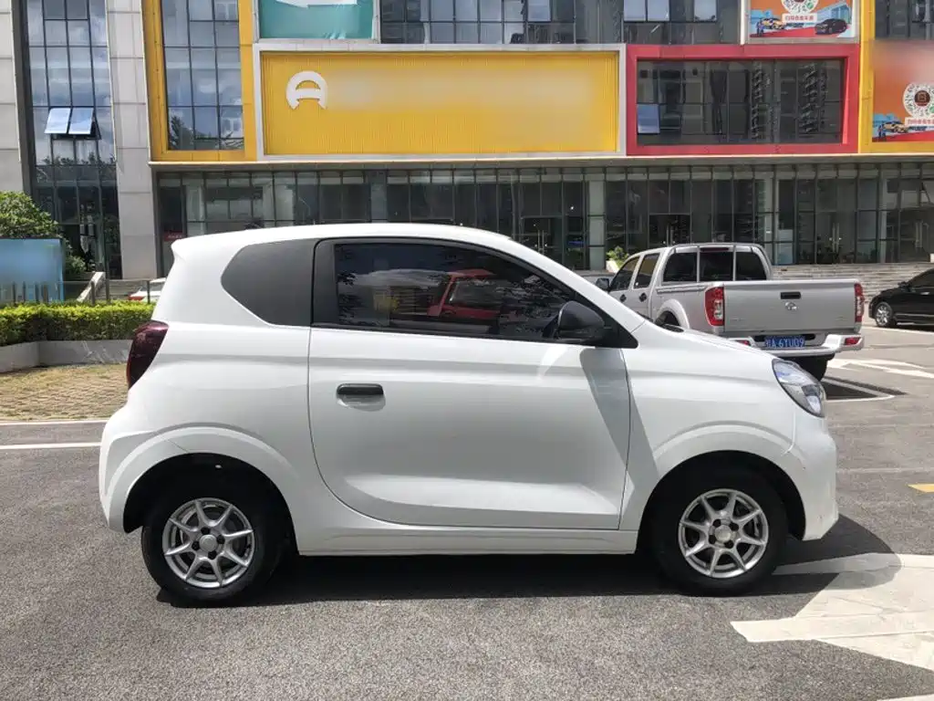 Roewe Clever — миниатюра 14