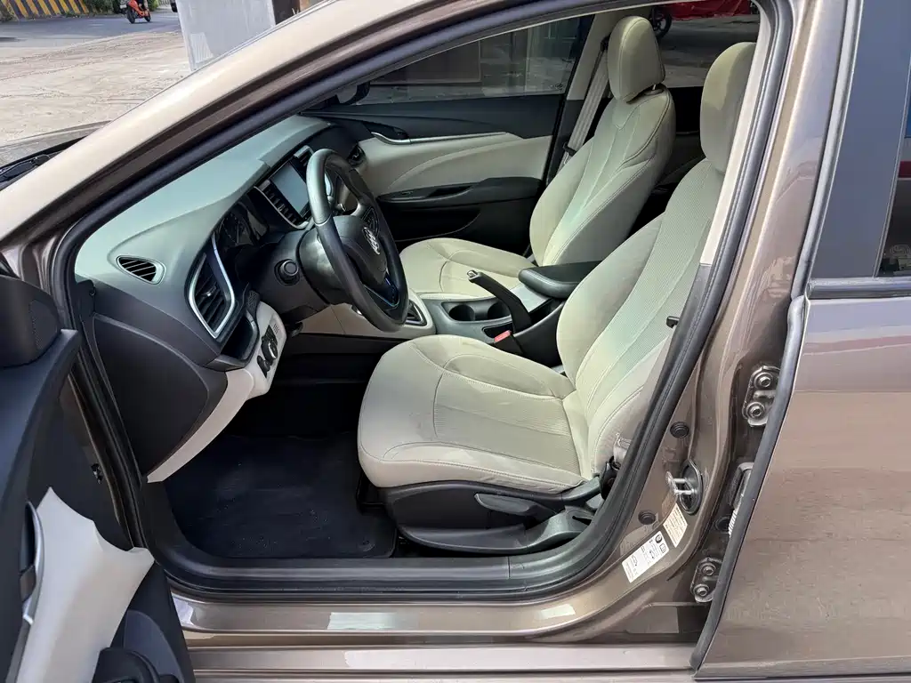 Buick Excelle — миниатюра 5