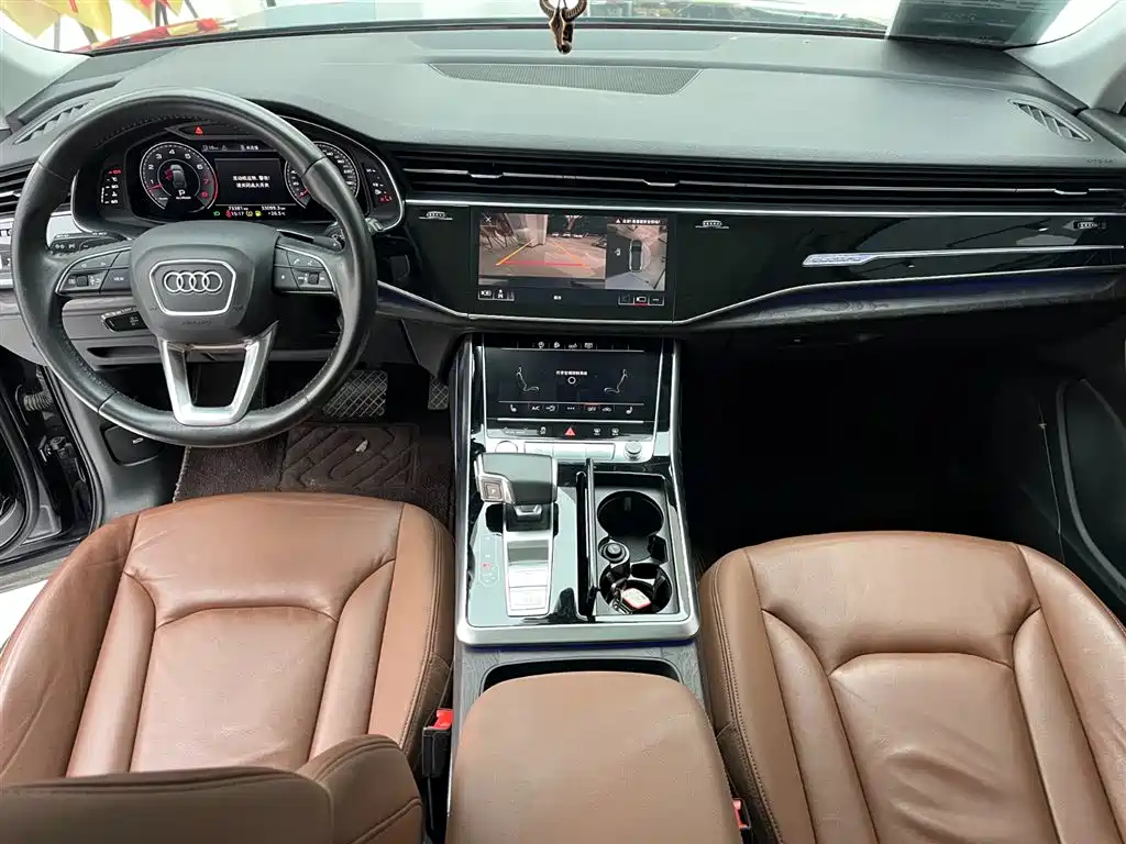 Audi Q7 — миниатюра 10