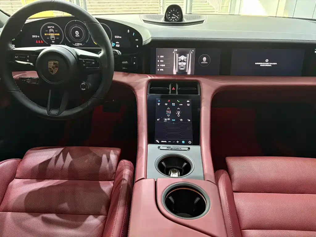 Porsche Taycan — миниатюра 16