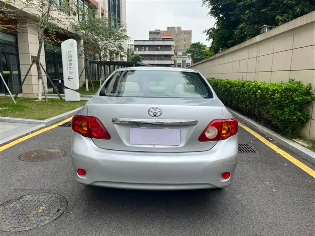 Toyota Corolla 2009 1.8L AT GLX-i