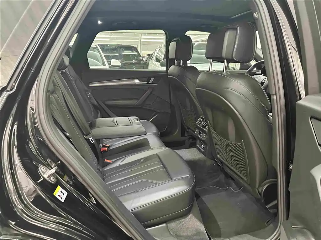 Audi Q5L — миниатюра 15