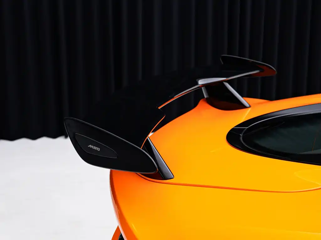 McLaren GT — миниатюра 6