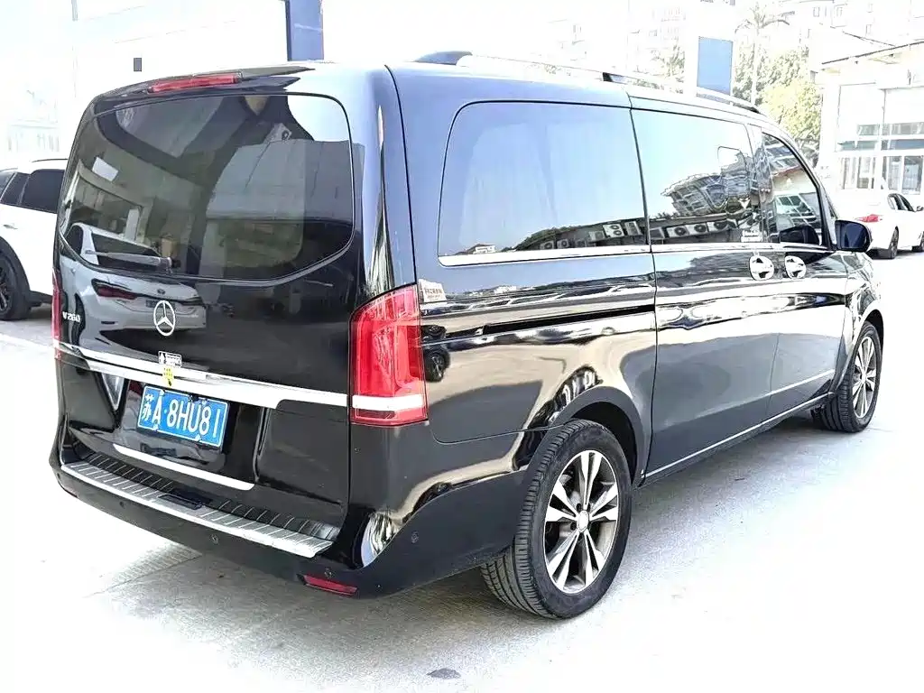 Mercedes-Benz V-Class — миниатюра 6