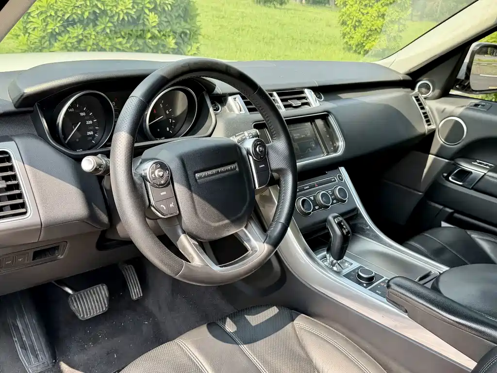 Land Rover Sport — миниатюра 6