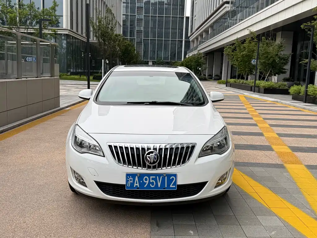 Buick Excelle 2012 XT 1.6L AT Fashion