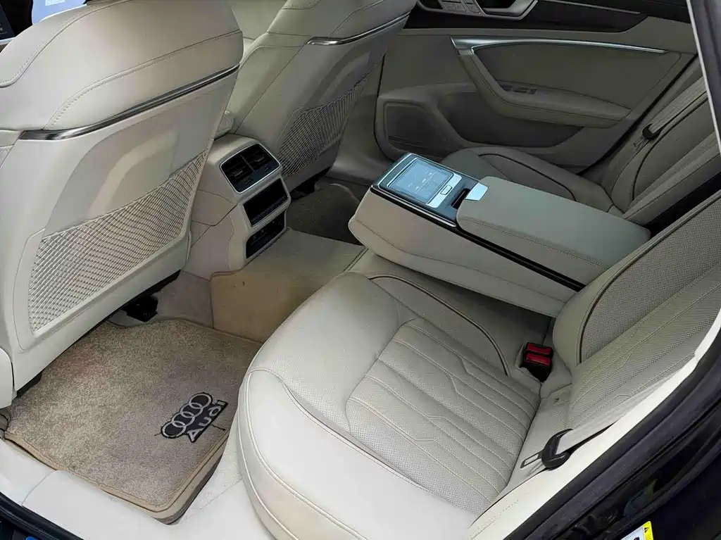 Audi A6L — миниатюра 8