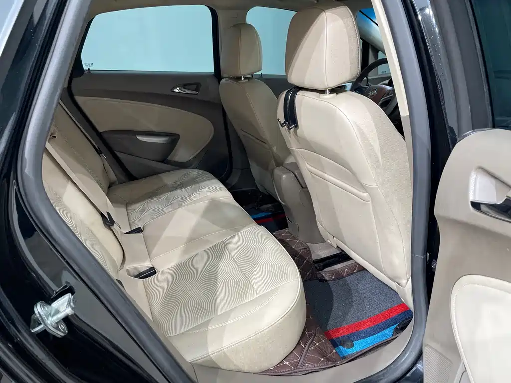 Buick Excelle — миниатюра 17