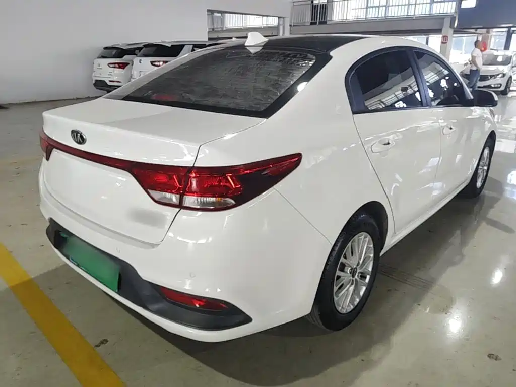 Kia K2 — миниатюра 7