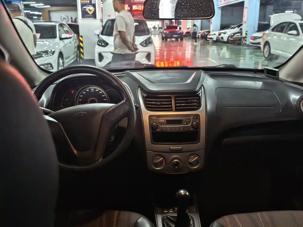 Chevrolet Sail — миниатюра 7