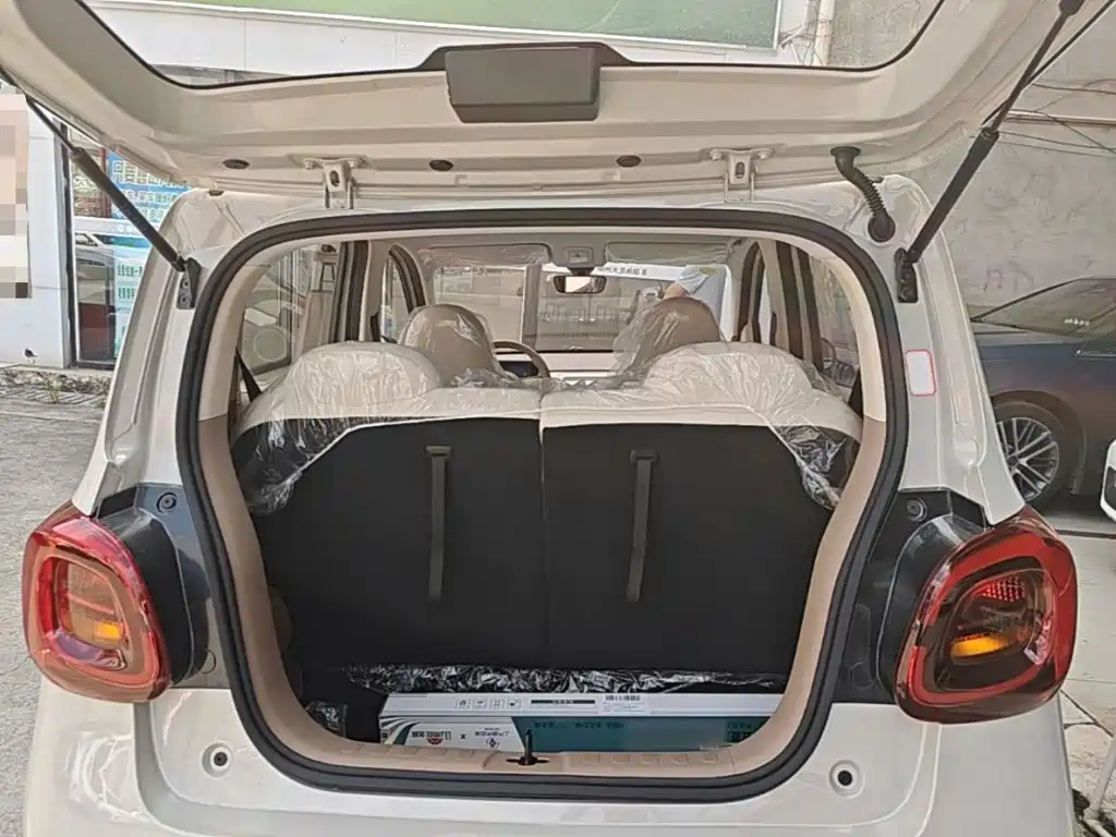Wuling MINIEV — миниатюра 19