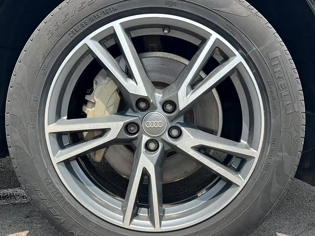 Audi Q5L — миниатюра 15