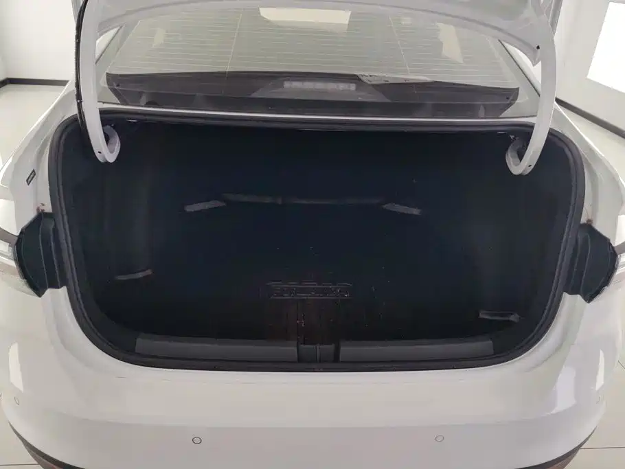 Volkswagen Lavida — миниатюра 4