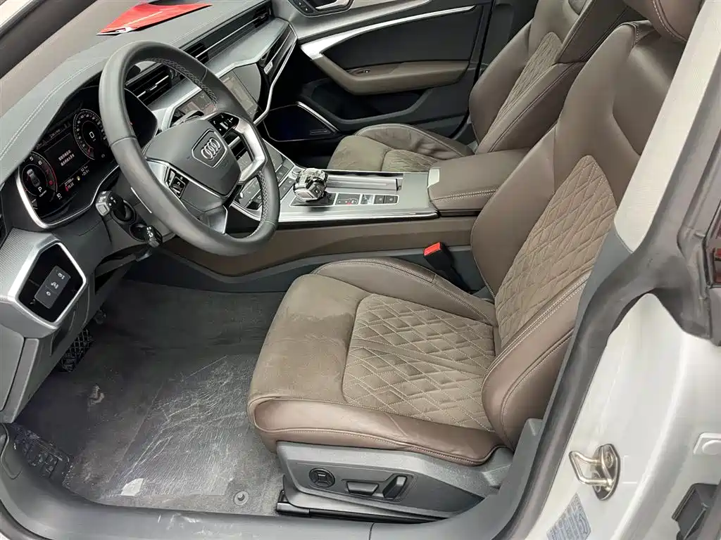 Audi A7L — миниатюра 11