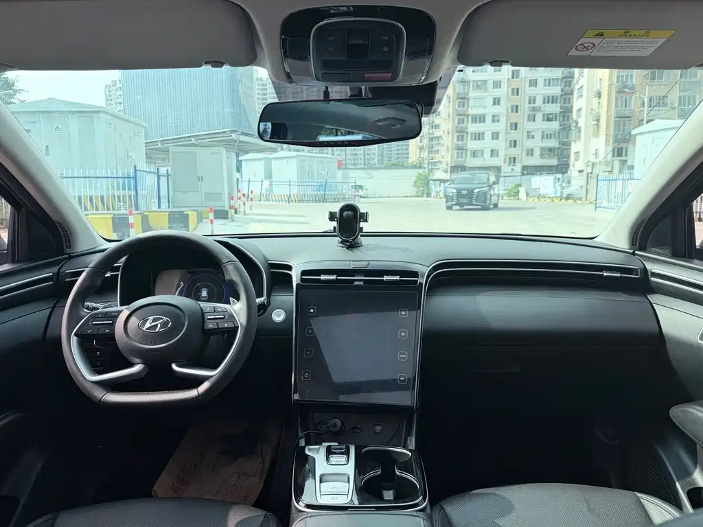 Hyundai Tucson — миниатюра 8