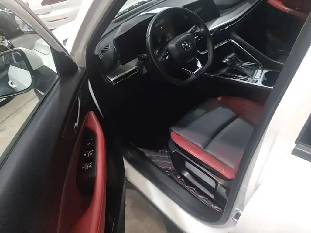 Changan CS35PLUS — миниатюра 16