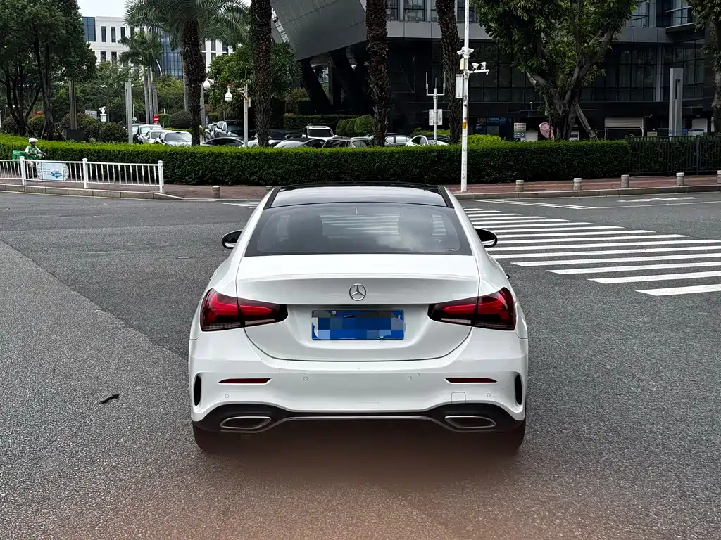 Mercedes-Benz A-Class — миниатюра 8