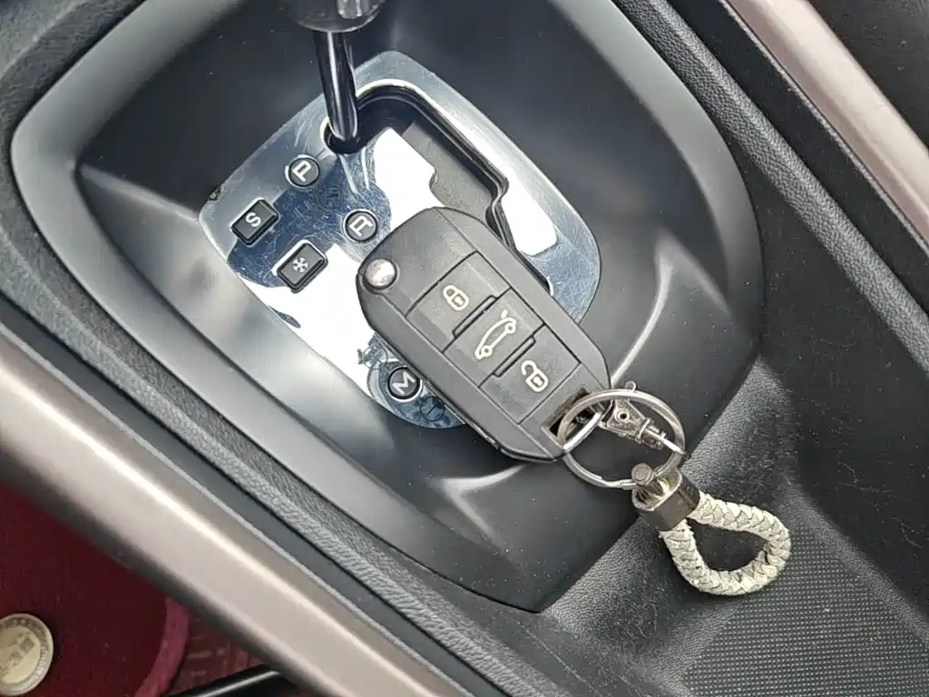 Peugeot 2008 — миниатюра 9