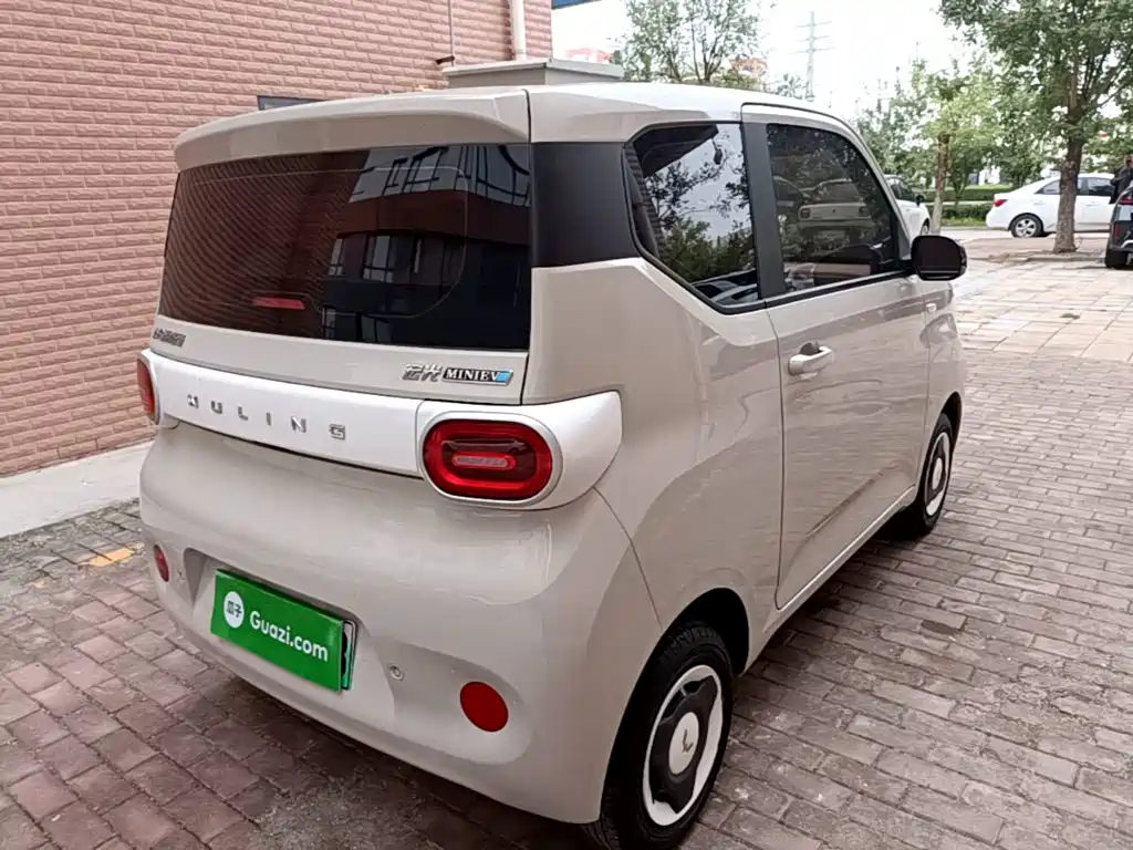 Wuling MINIEV — миниатюра 7