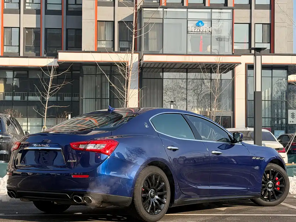 MASERATI GHIBLI