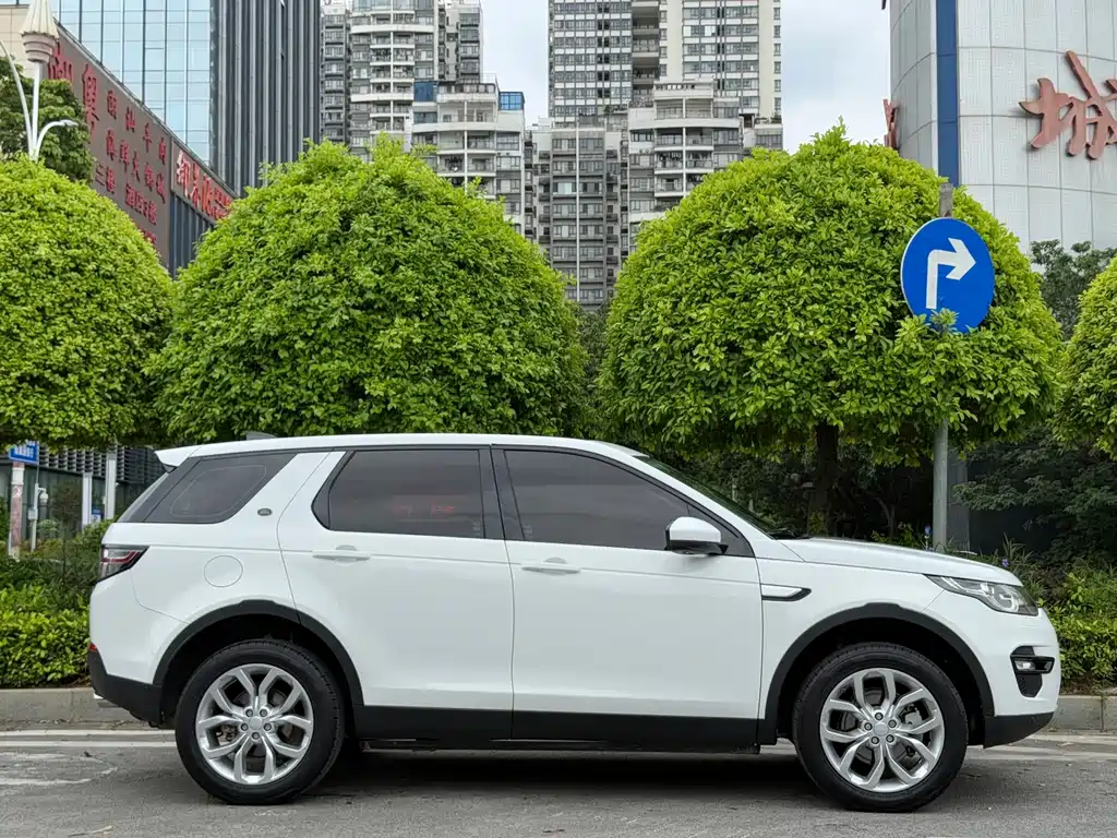 Land Rover Discovery Sport — миниатюра 7