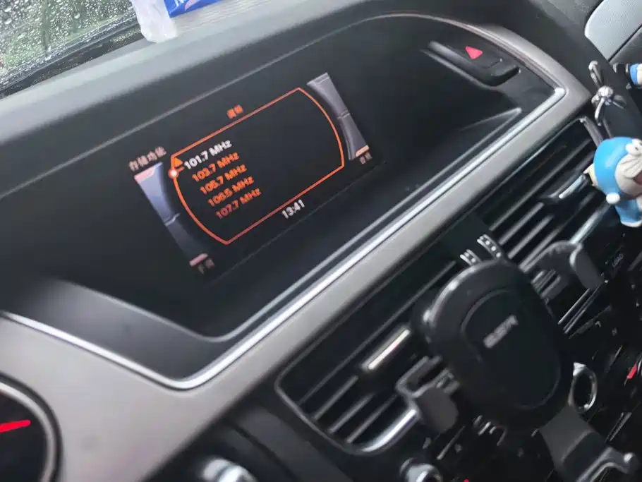 Audi A4L — миниатюра 13