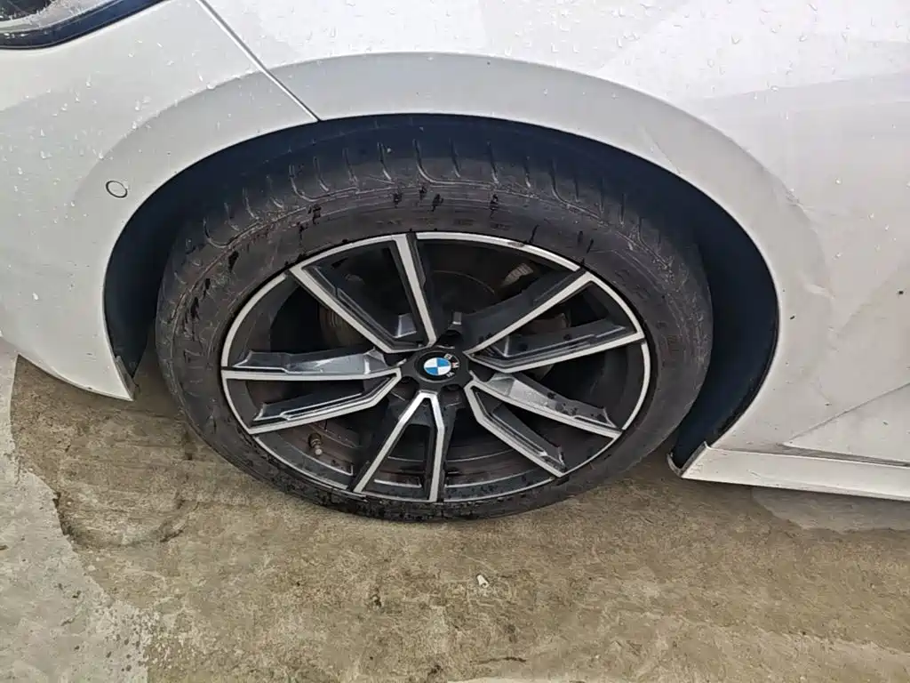 BMW 3 Series — миниатюра 23